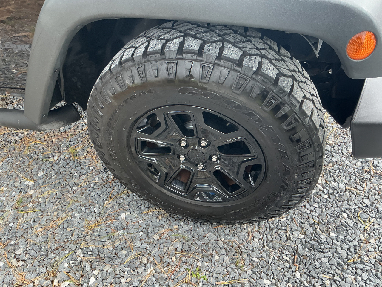 2018 Jeep Wrangler JK Willys Wheeler W Image 5 of 20