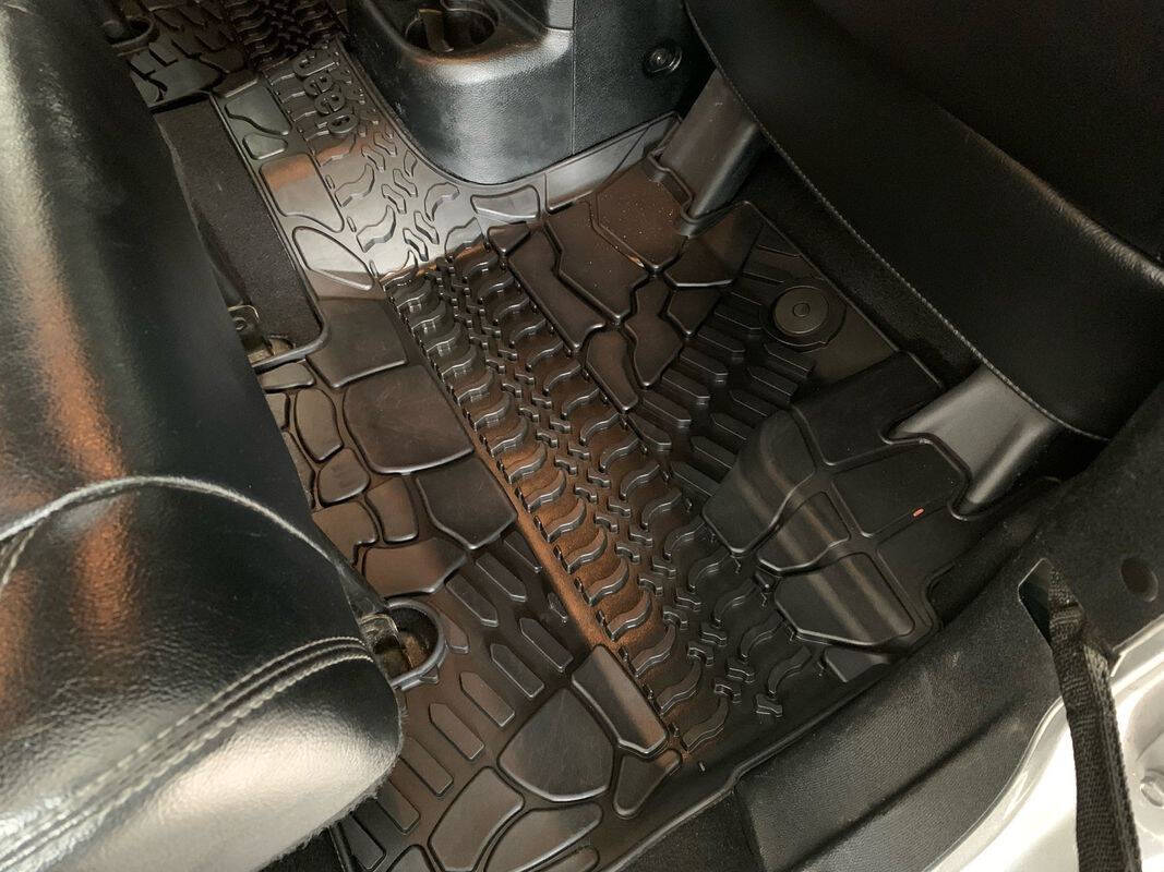 2018 Jeep Wrangler JK Unlimited Altitude Image 24 of 47