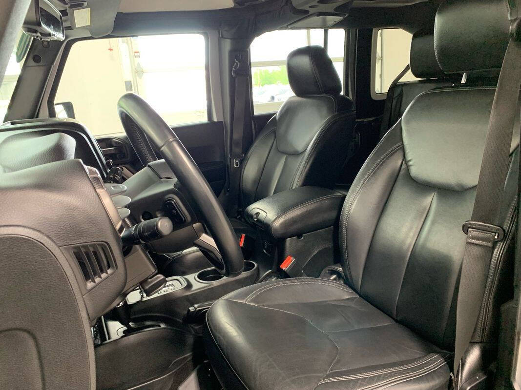 2018 Jeep Wrangler JK Unlimited Altitude Image 17 of 47