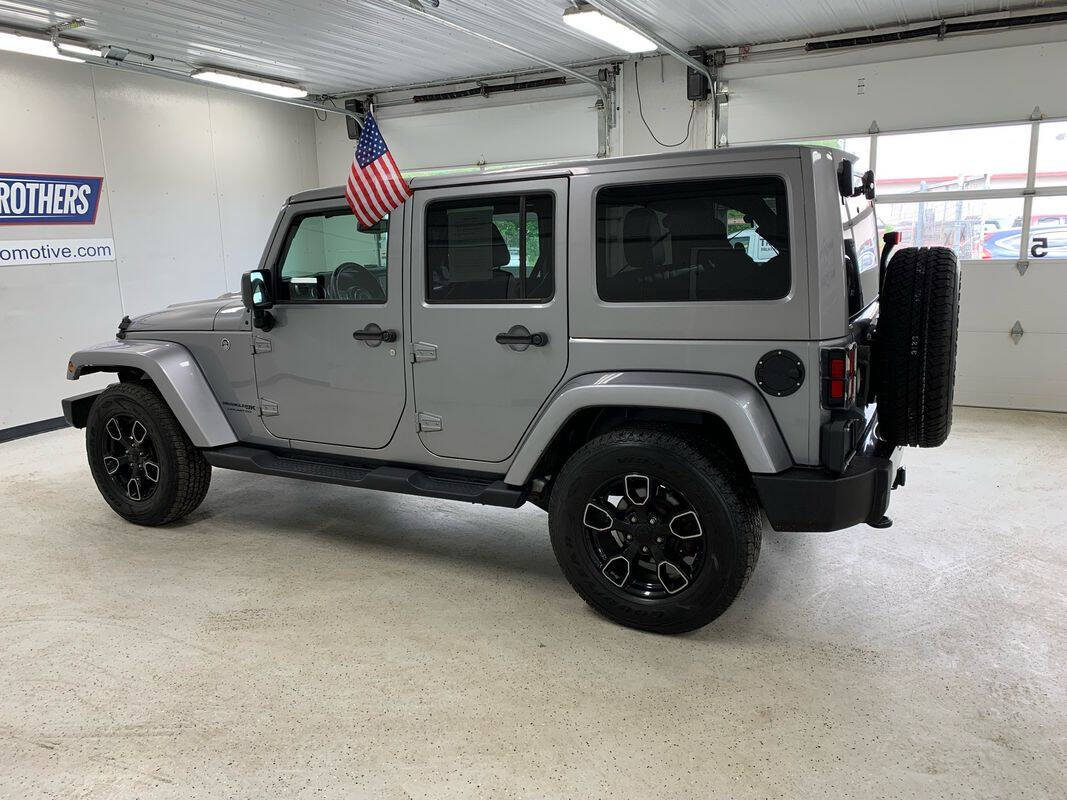 2018 Jeep Wrangler JK Unlimited Altitude Image 8 of 47