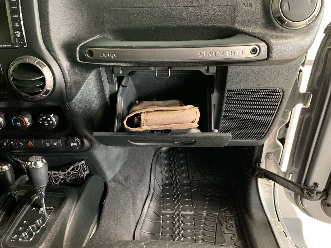 2018 Jeep Wrangler JK Unlimited Altitude Image 28 of 47