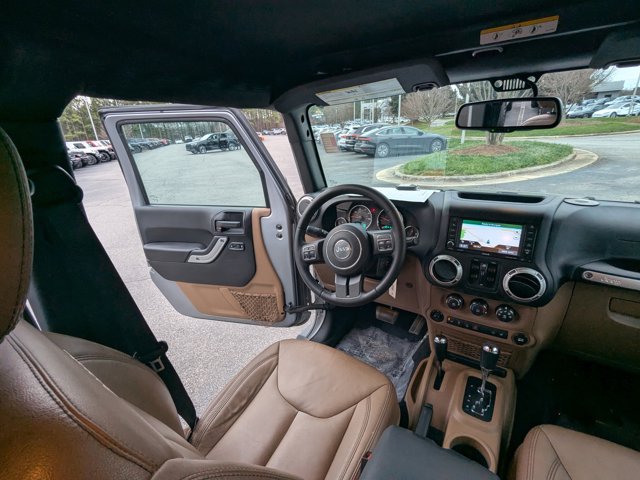 2018 Jeep Wrangler JK Unlimited Sahara Image 14 of 27