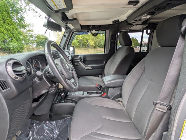 2018 Jeep Wrangler JK Unlimited Sport S Image 16 of 29