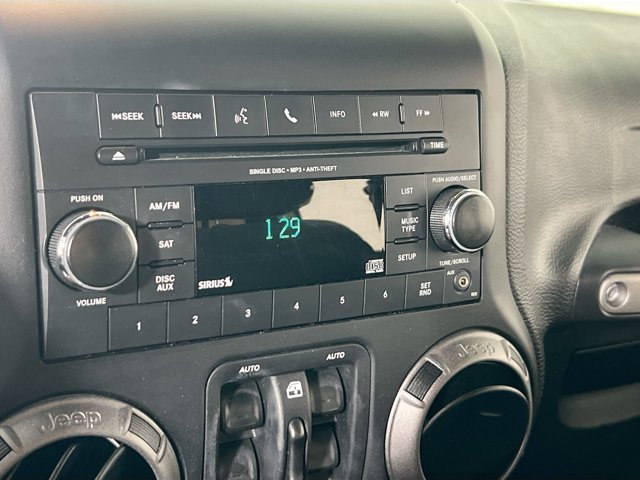 2018 Jeep Wrangler JK Unlimited Sport S Image 20 of 27