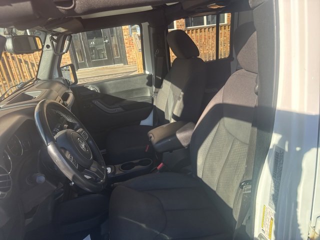 2018 Jeep Wrangler JK Unlimited Sport S Image 6 of 10