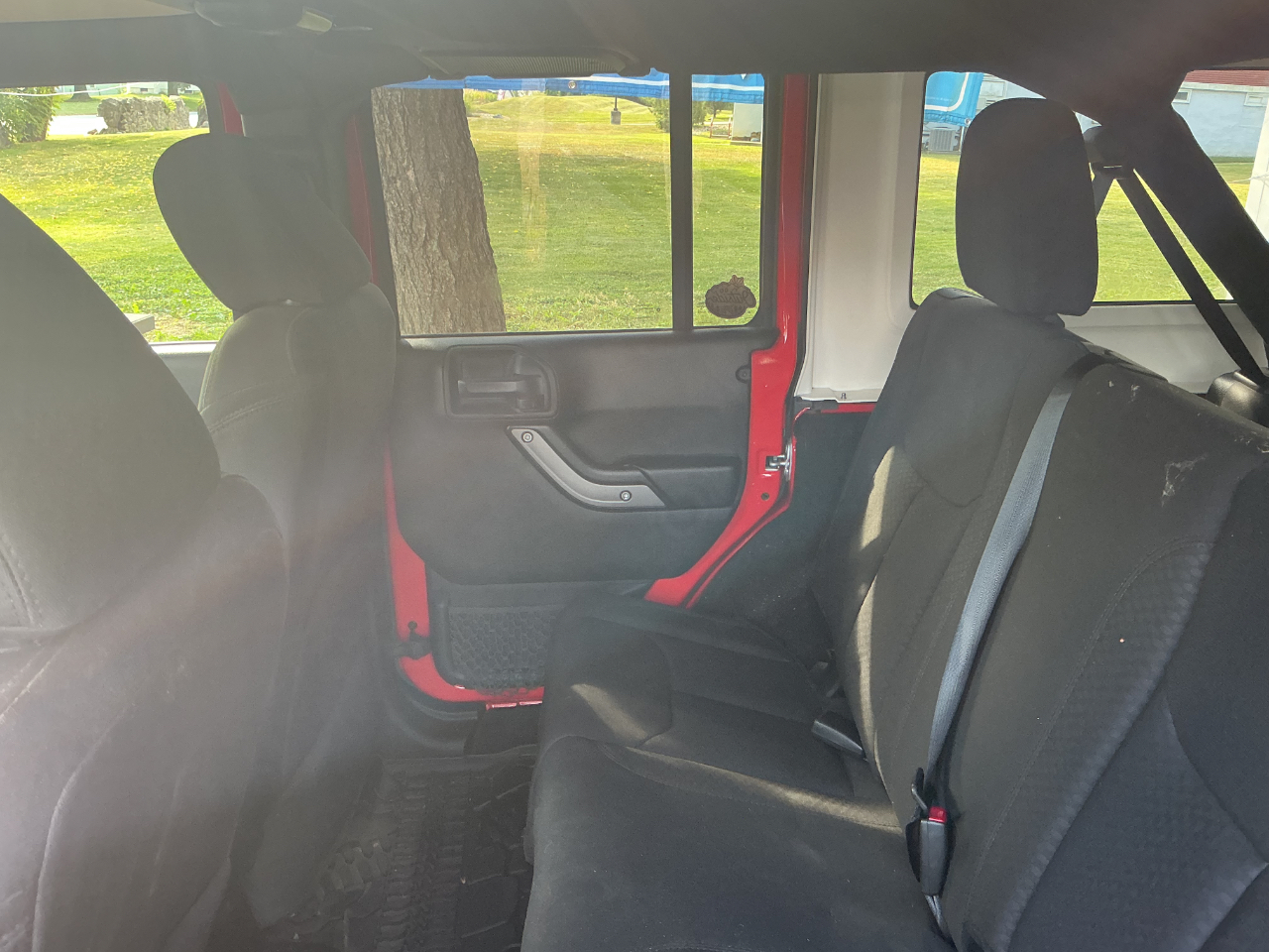 2018 Jeep Wrangler JK Unlimited Sport S Image 19 of 27