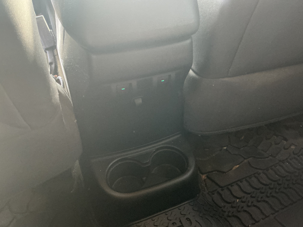 2018 Jeep Wrangler JK Unlimited Sport S Image 25 of 27