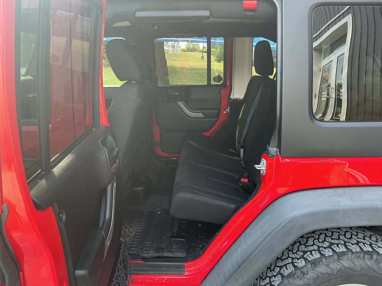 2018 Jeep Wrangler JK Unlimited Sport S Image 26 of 27