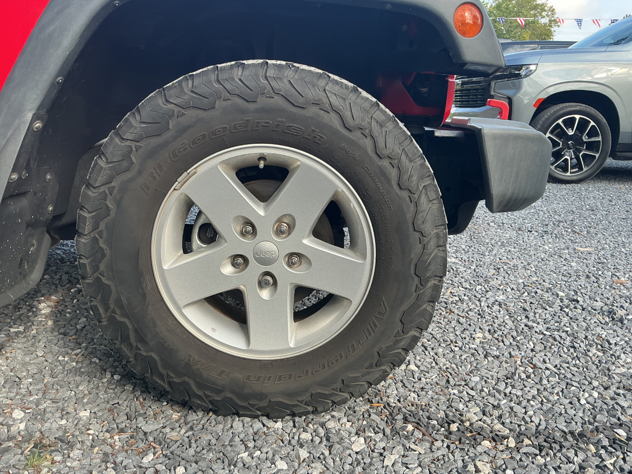 2018 Jeep Wrangler JK Unlimited Sport S Image 9 of 27