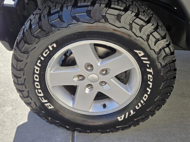 2018 Jeep Wrangler JK Unlimited Sport S Image 12 of 32