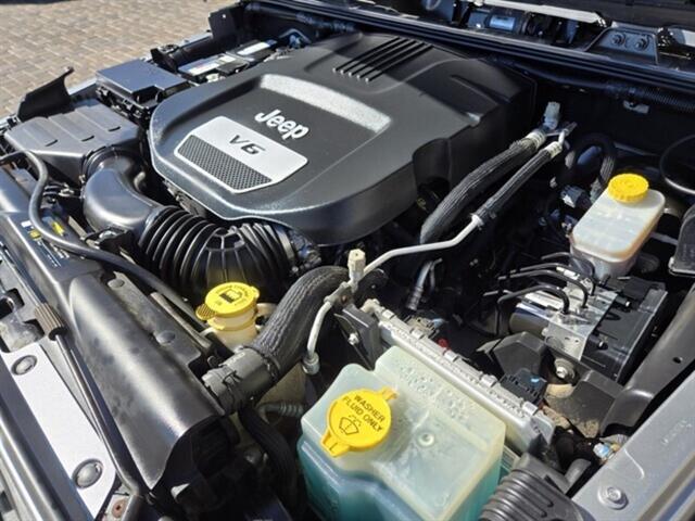 2018 Jeep Wrangler JK Unlimited Sport S Image 8 of 32