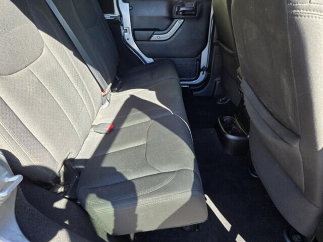 2018 Jeep Wrangler JK Unlimited Sport S Image 15 of 32