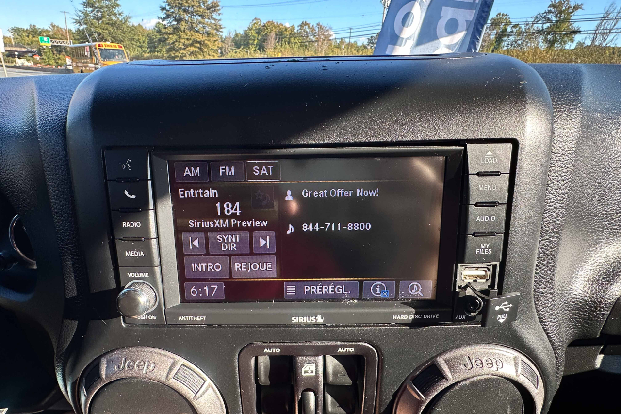 2018 Jeep Wrangler JK Unlimited Sport S Image 17 of 20