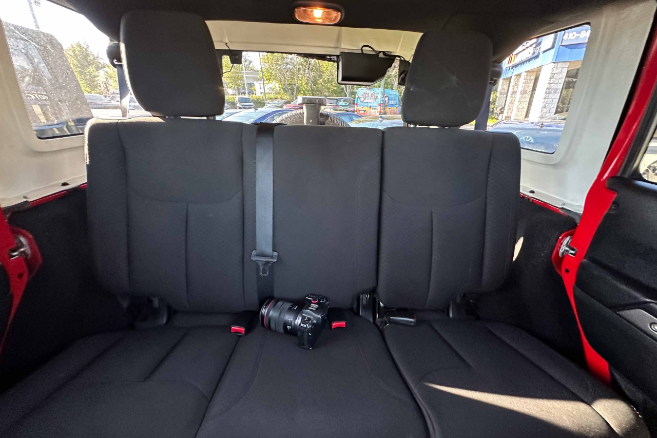 2018 Jeep Wrangler JK Unlimited Sport S Image 9 of 20