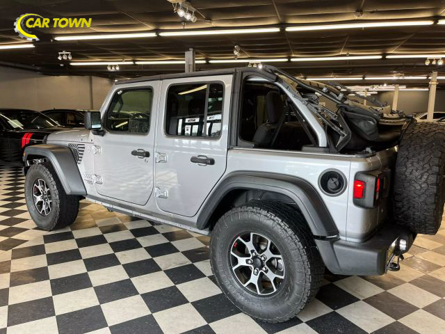 Vehicle image 14 of 41