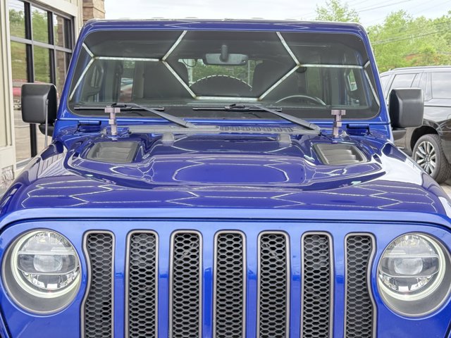 Vehicle image 31 of 150