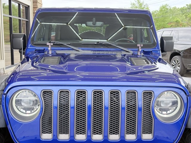 Vehicle image 32 of 150