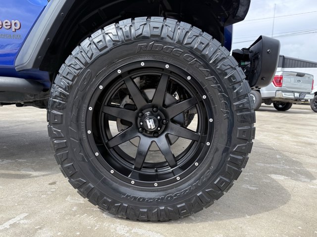 Vehicle image 114 of 150