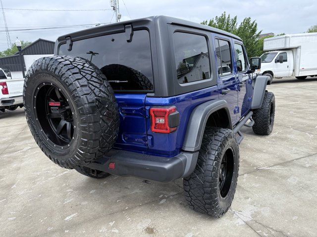 Vehicle image 61 of 150