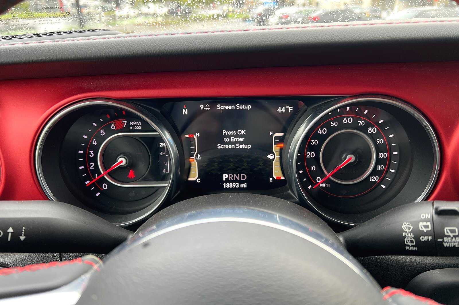Vehicle image 22 of 25