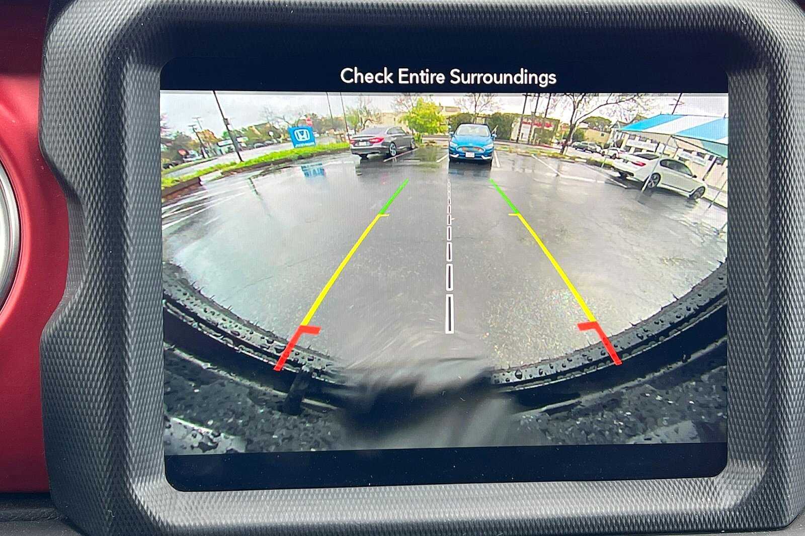 Vehicle image 17 of 25