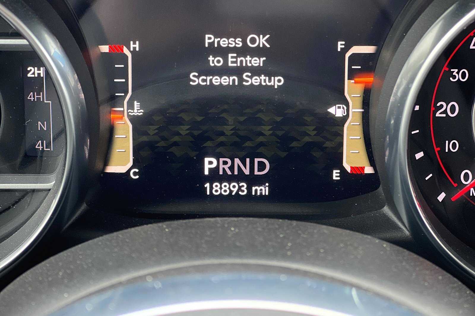 Vehicle image 23 of 25