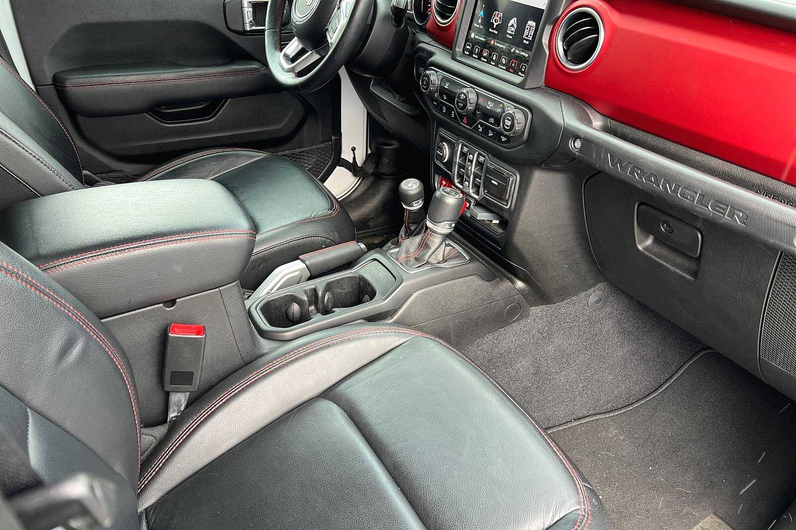 Vehicle image 13 of 25