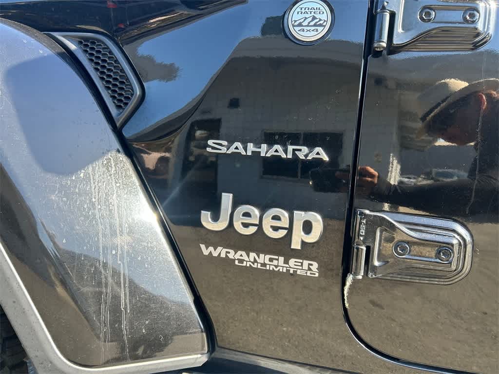 Vehicle image 7 of 21