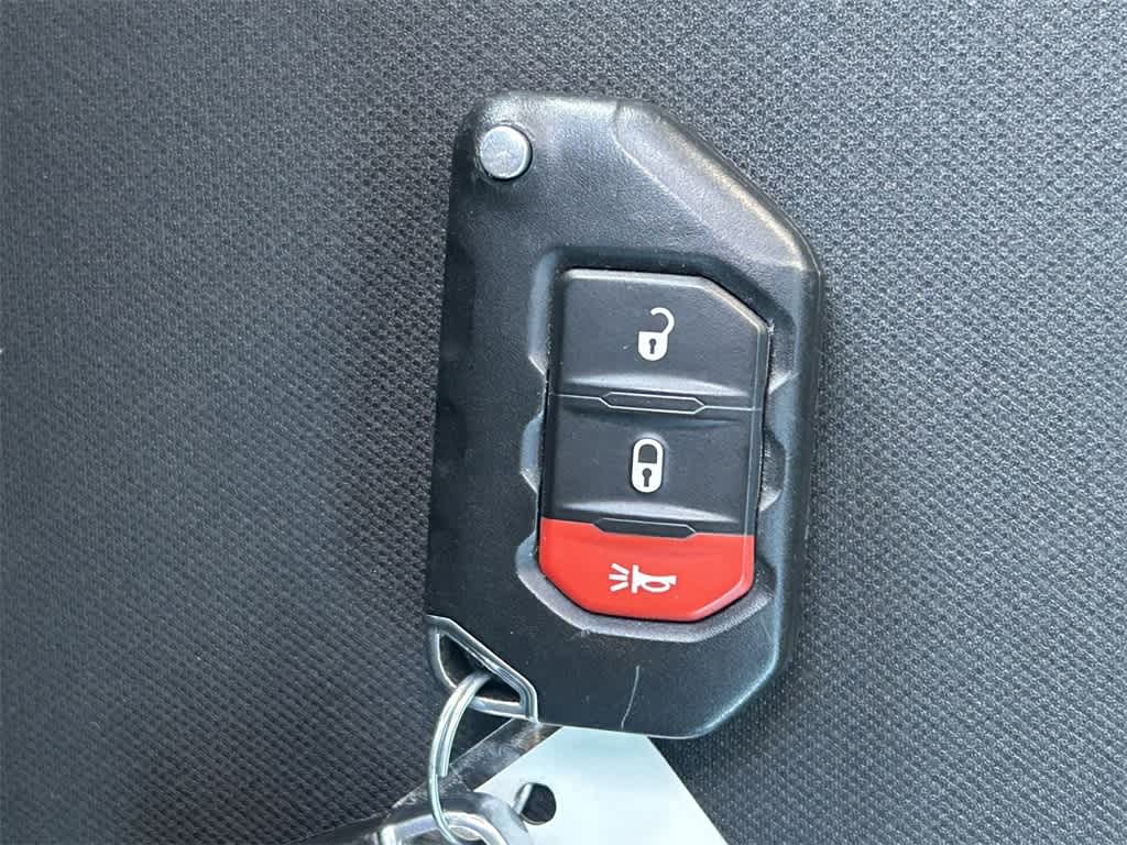 Vehicle image 20 of 21