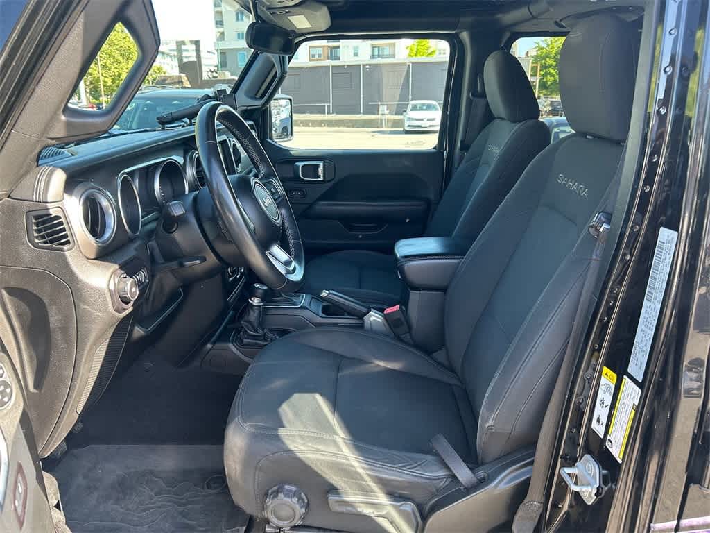Vehicle image 6 of 21