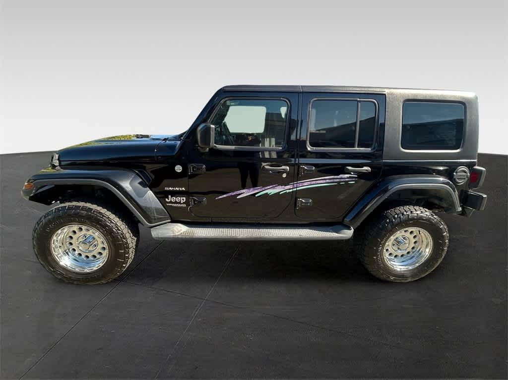 Vehicle image 5 of 21