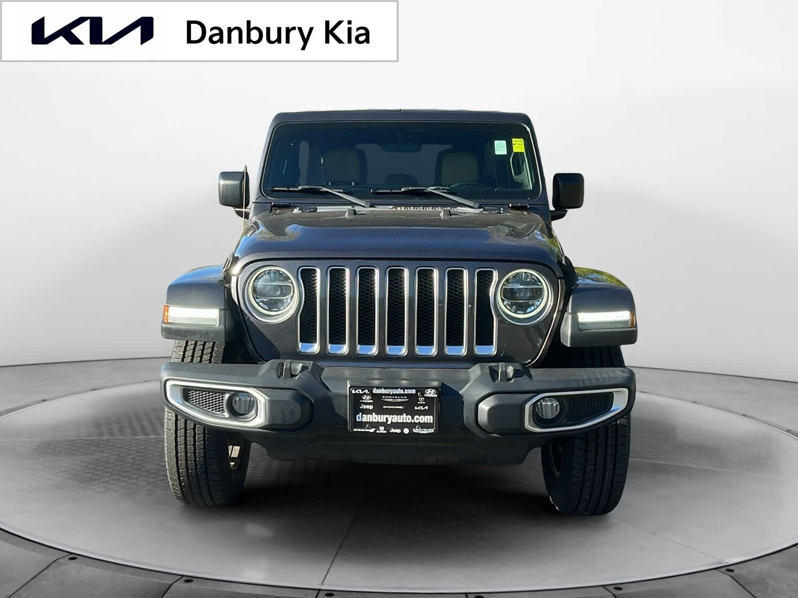 2018 Jeep Wrangler Unlimited Sahara Image 2 of 24