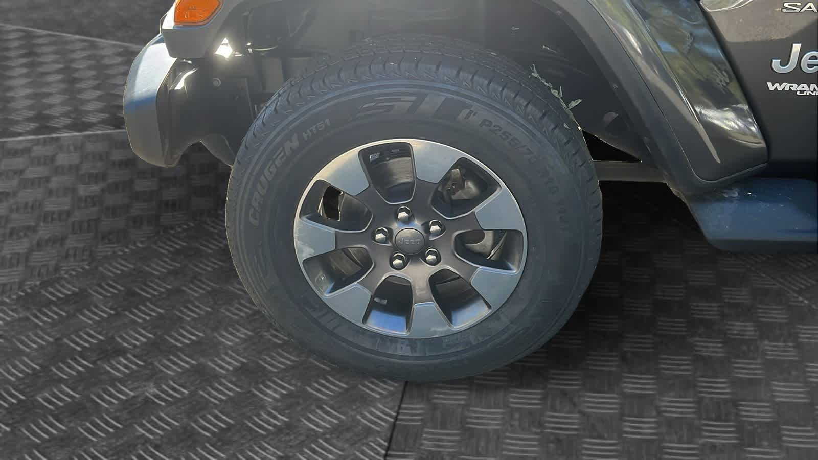 2018 Jeep Wrangler Unlimited Sahara Image 7 of 24