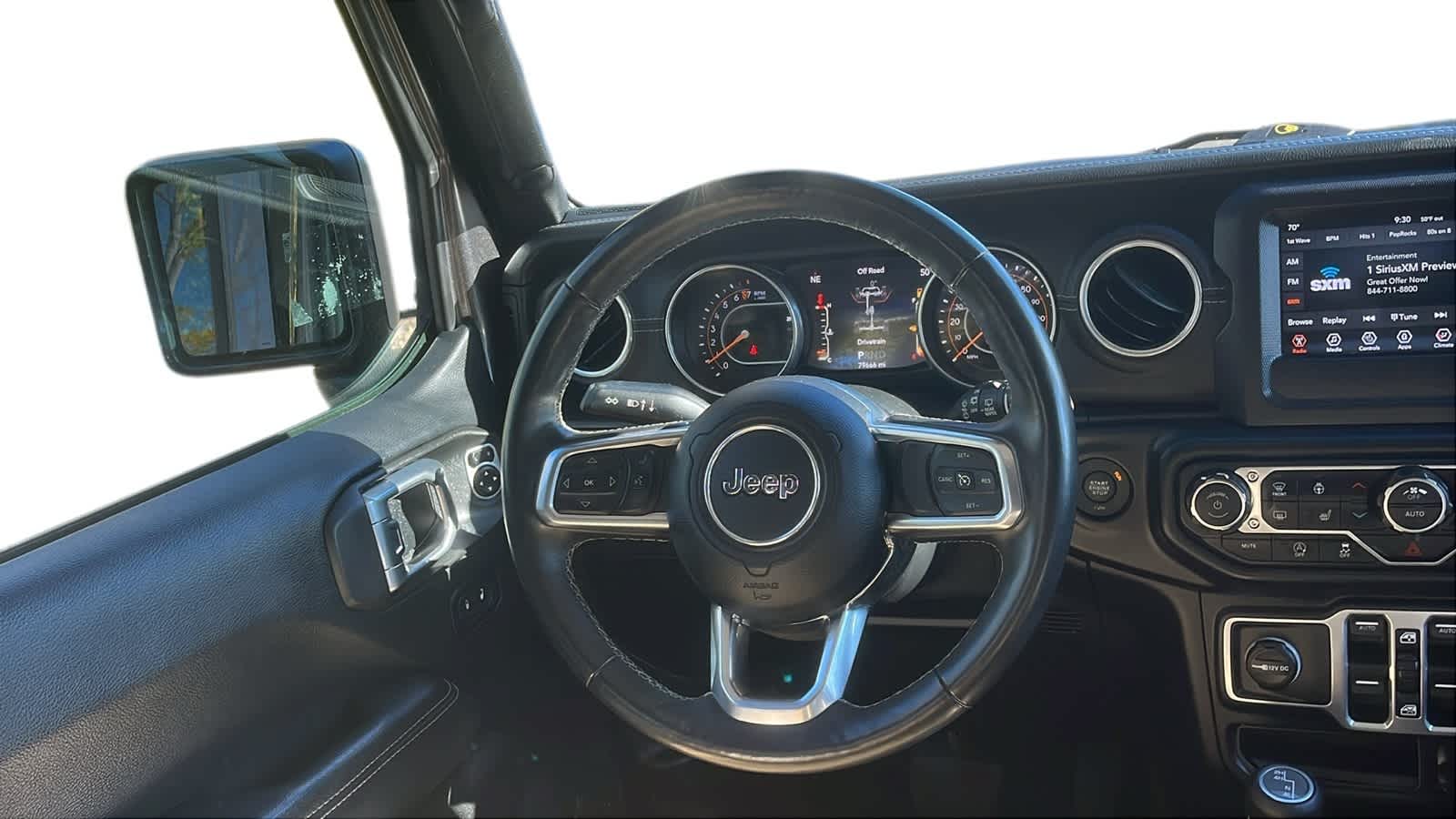 2018 Jeep Wrangler Unlimited Sahara Image 11 of 24