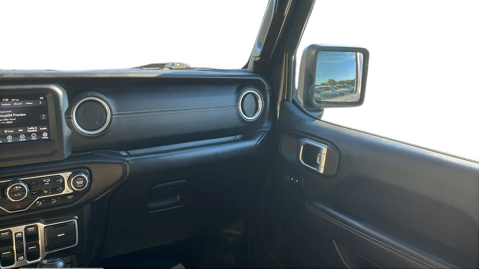 2018 Jeep Wrangler Unlimited Sahara Image 12 of 24