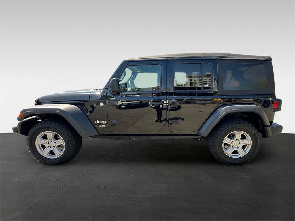 Vehicle image 5 of 21