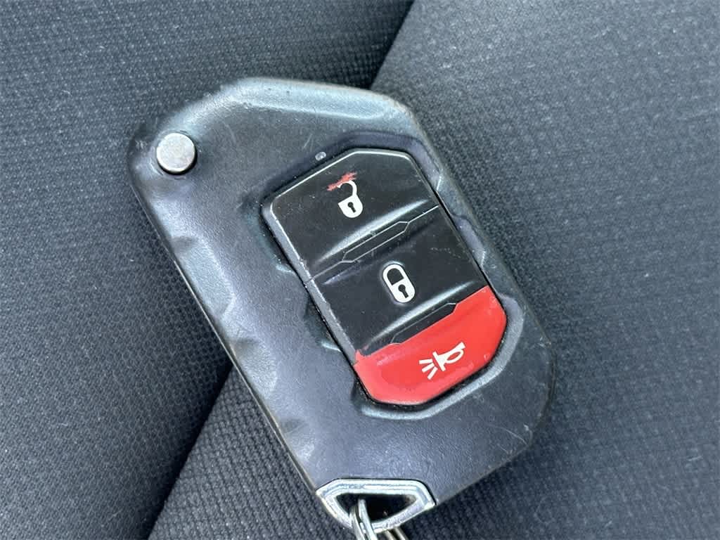 Vehicle image 20 of 21