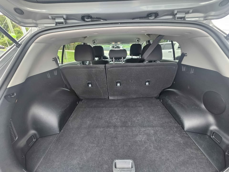 Vehicle image 6 of 14