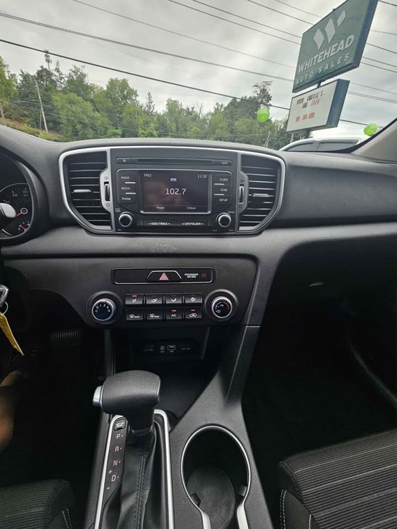 Vehicle image 12 of 14