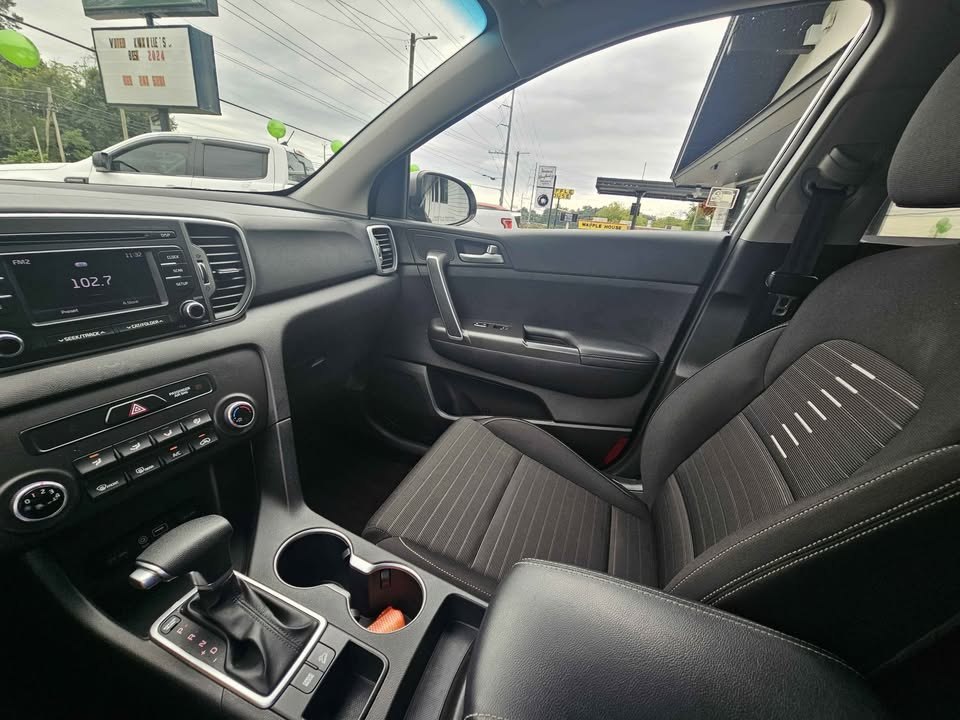 Vehicle image 14 of 14