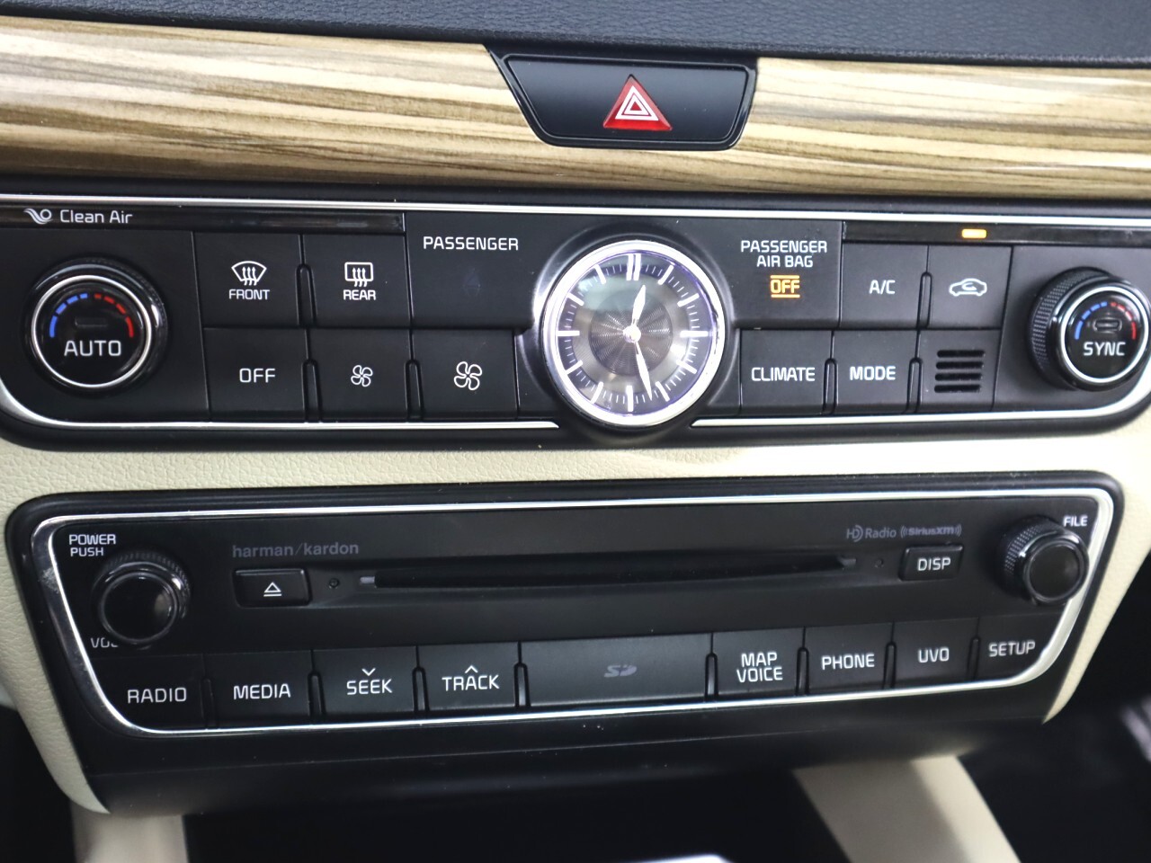 Vehicle image 23 of 47