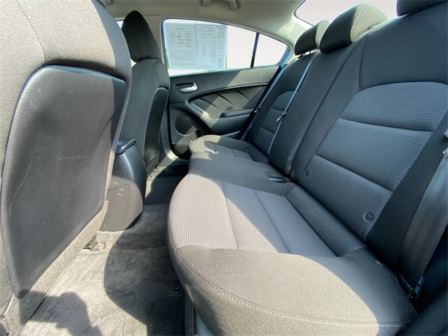 Vehicle image 19 of 32
