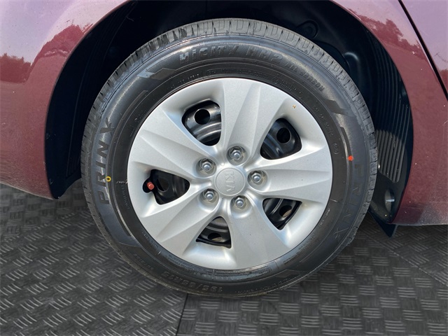 Vehicle image 12 of 32