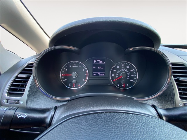 Vehicle image 23 of 32