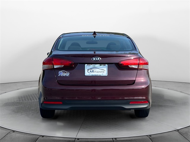 Vehicle image 6 of 32