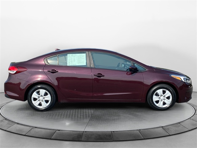 Vehicle image 4 of 32