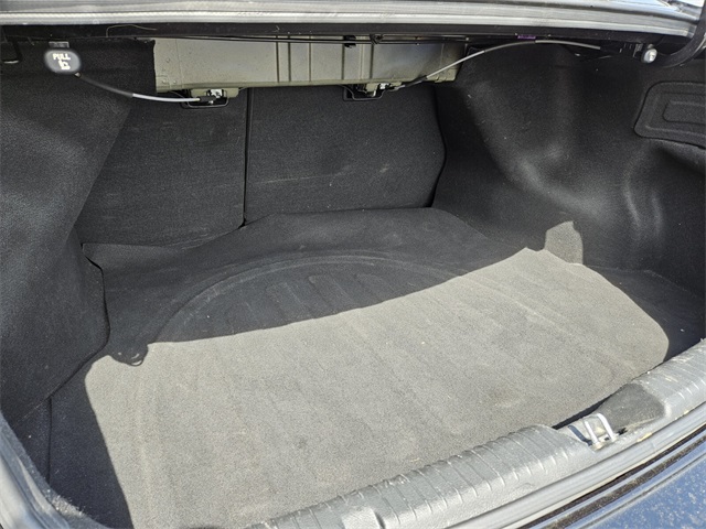 Vehicle image 12 of 30