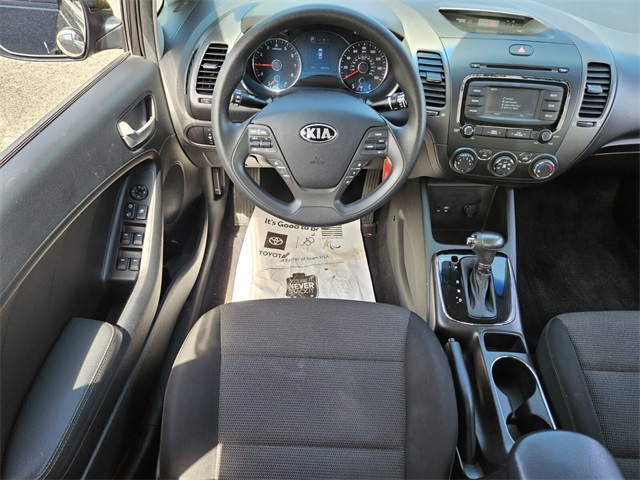 Vehicle image 10 of 30