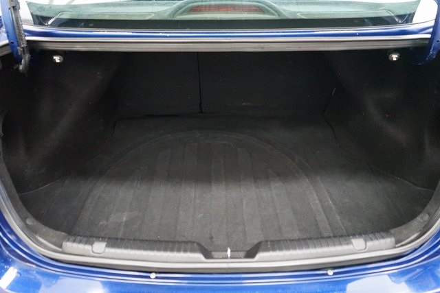 Vehicle image 39 of 44