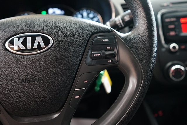 Vehicle image 25 of 44